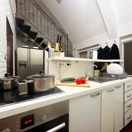 Penthouse With View Of Saint Sava Temple Апартаменты